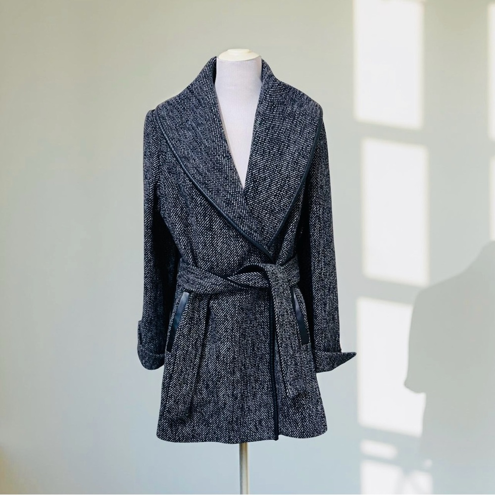 Women’s Trina Turk Black and Gray Coat Size 14